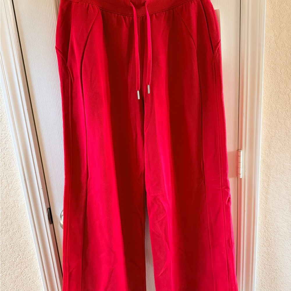 Lululemon Scuba Mid-Rise Wide-Leg Pant (regular) - Picture 3 of 5